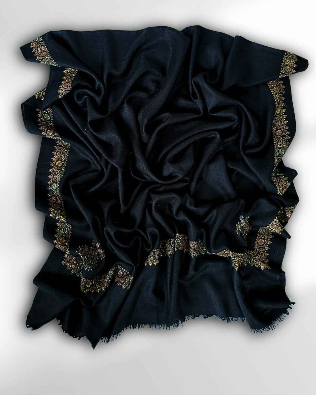 Swati shahtoosh shawl handwoven in Salampur, Swat