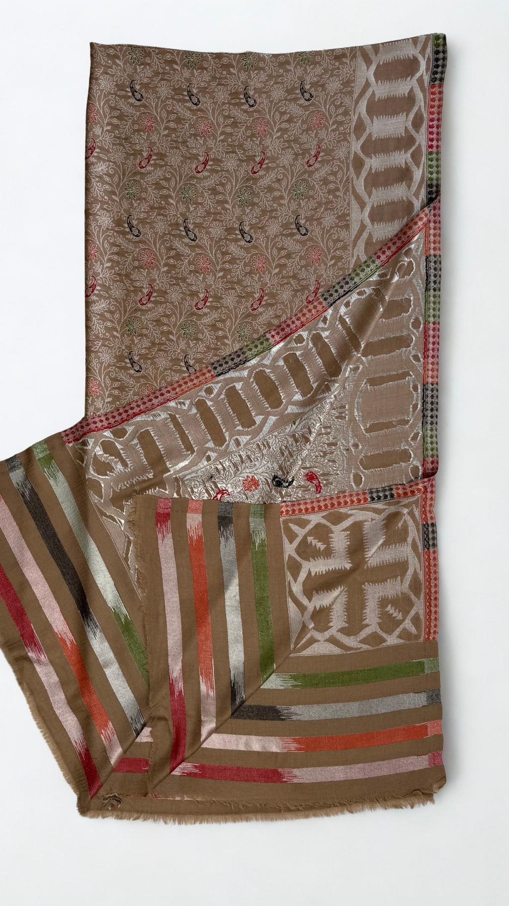 Taupe fine pashmina ek rukh ring (Palladar) jamawar shawl, swirled to show the silver sheen of the woven field
