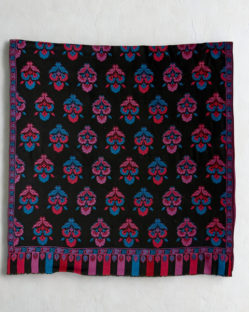 Pure Kashmiri Pashmina Kani shawl in black, handwoven Kani pashmina, view 4