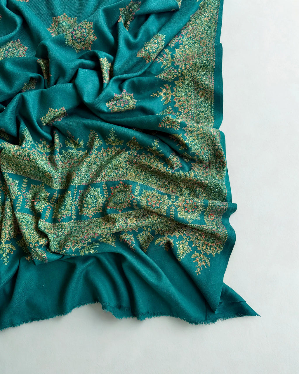 Pure Kashmiri Pashmina handwoven shawl in peacock blue, view 2