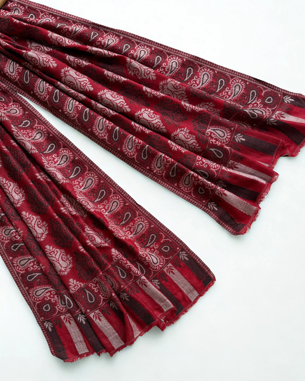 Fine Pashmina Ring shawl in red and white, handwoven pashmina ring shawl, view 4