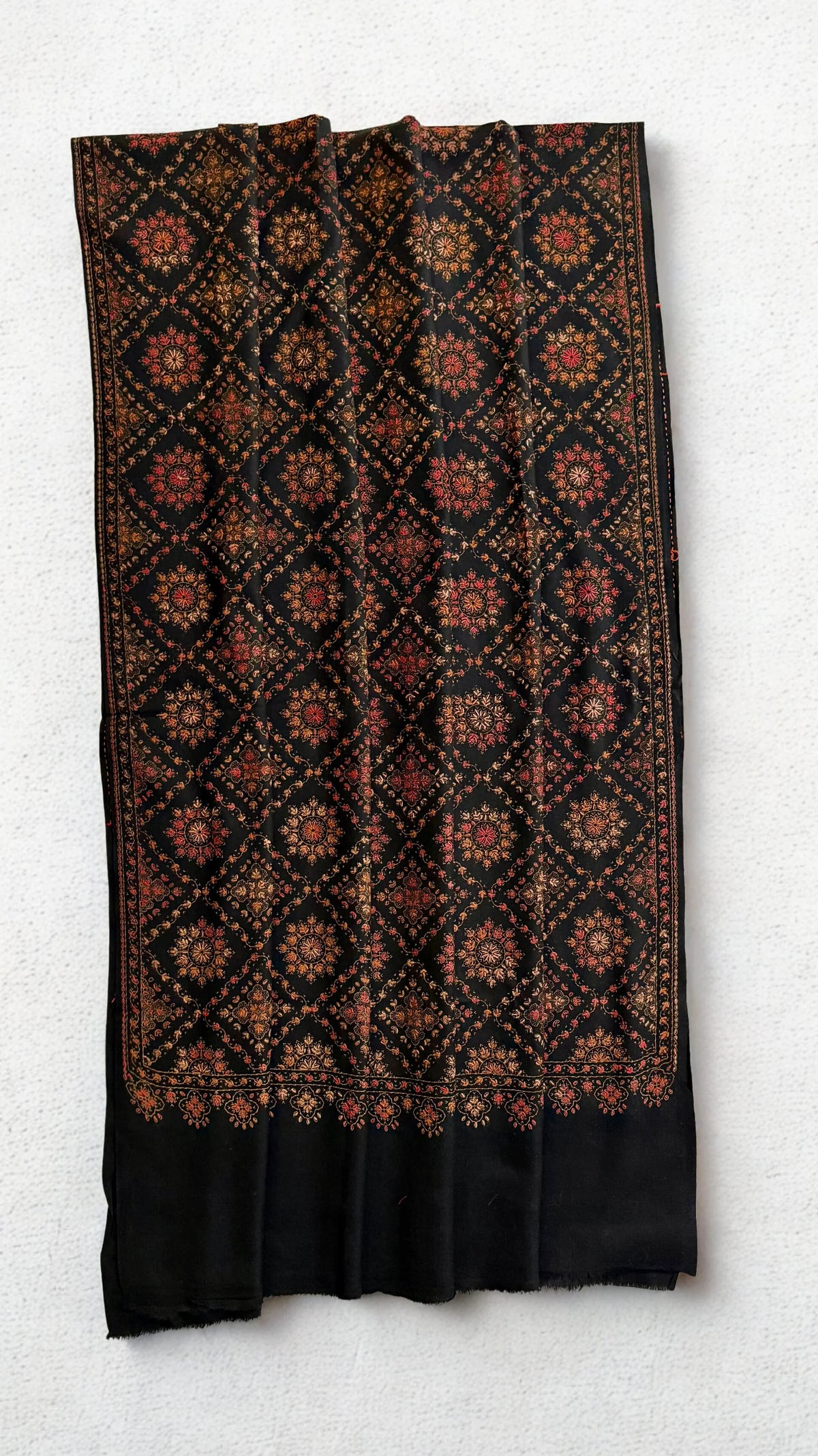 Pure Kashmiri Pashmina handwoven shawl in black