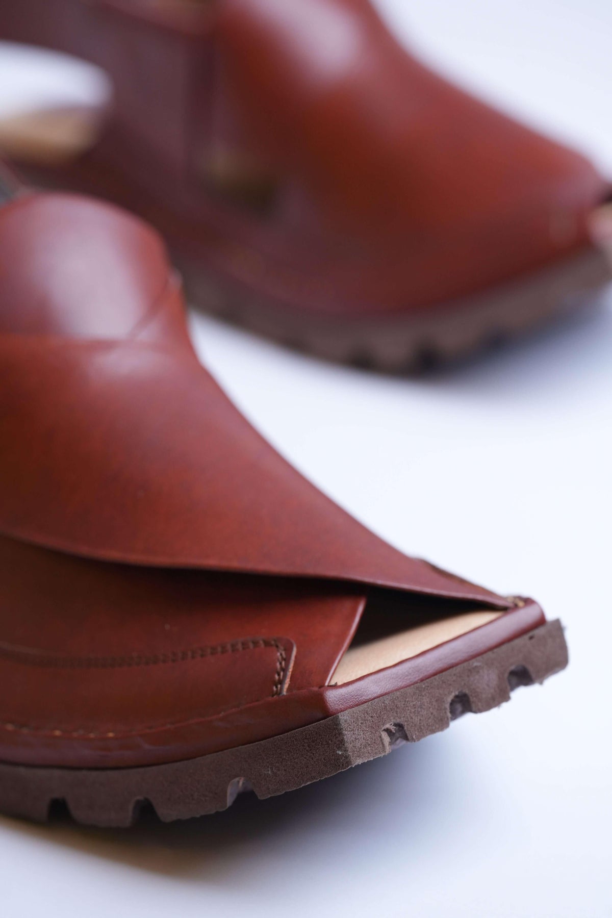 Peshawar Zalmi chappal in terracotta, hand-stitched leather, view 3