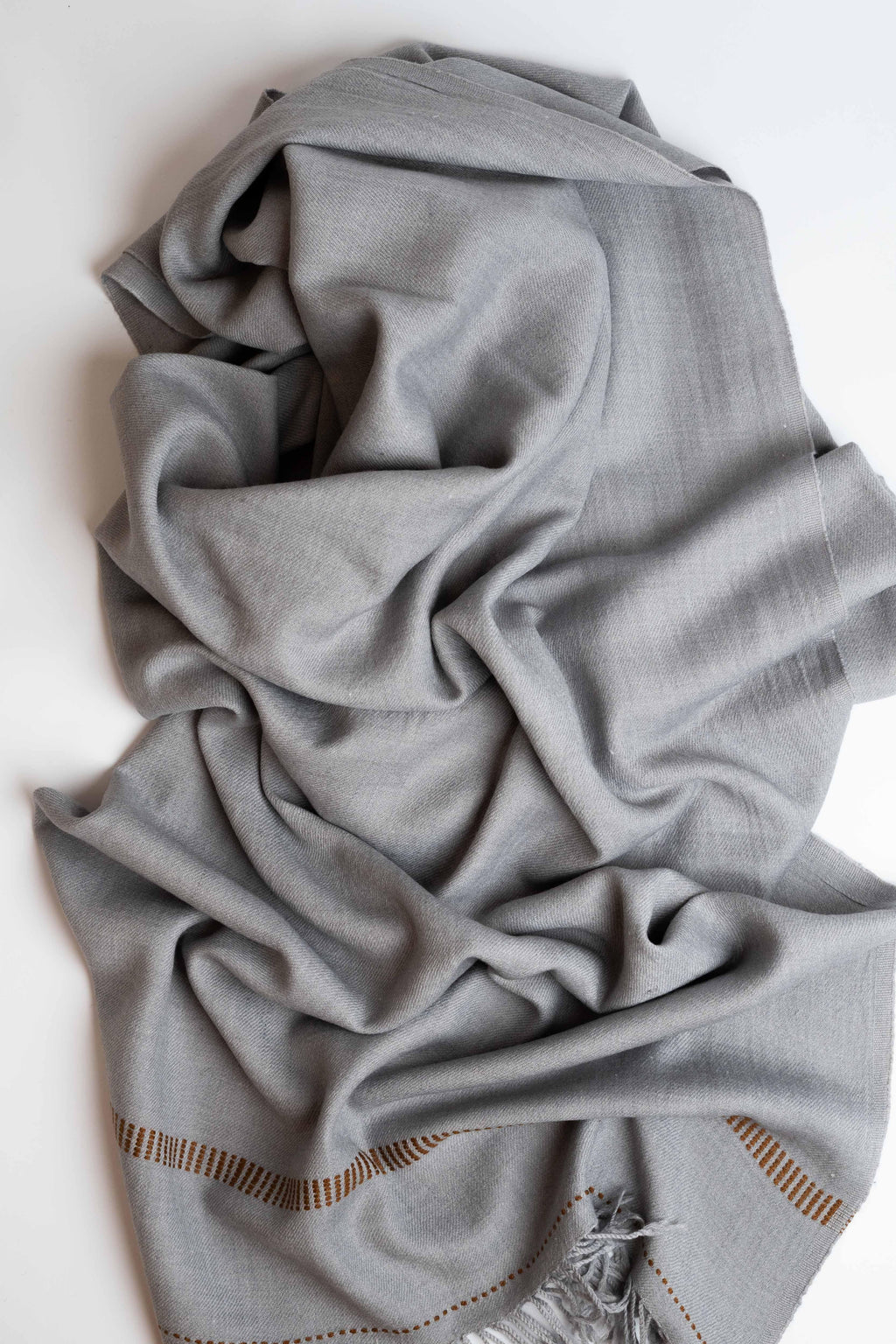 Mix Pashmina shawl in grey, handwoven pashmina blend, view 3