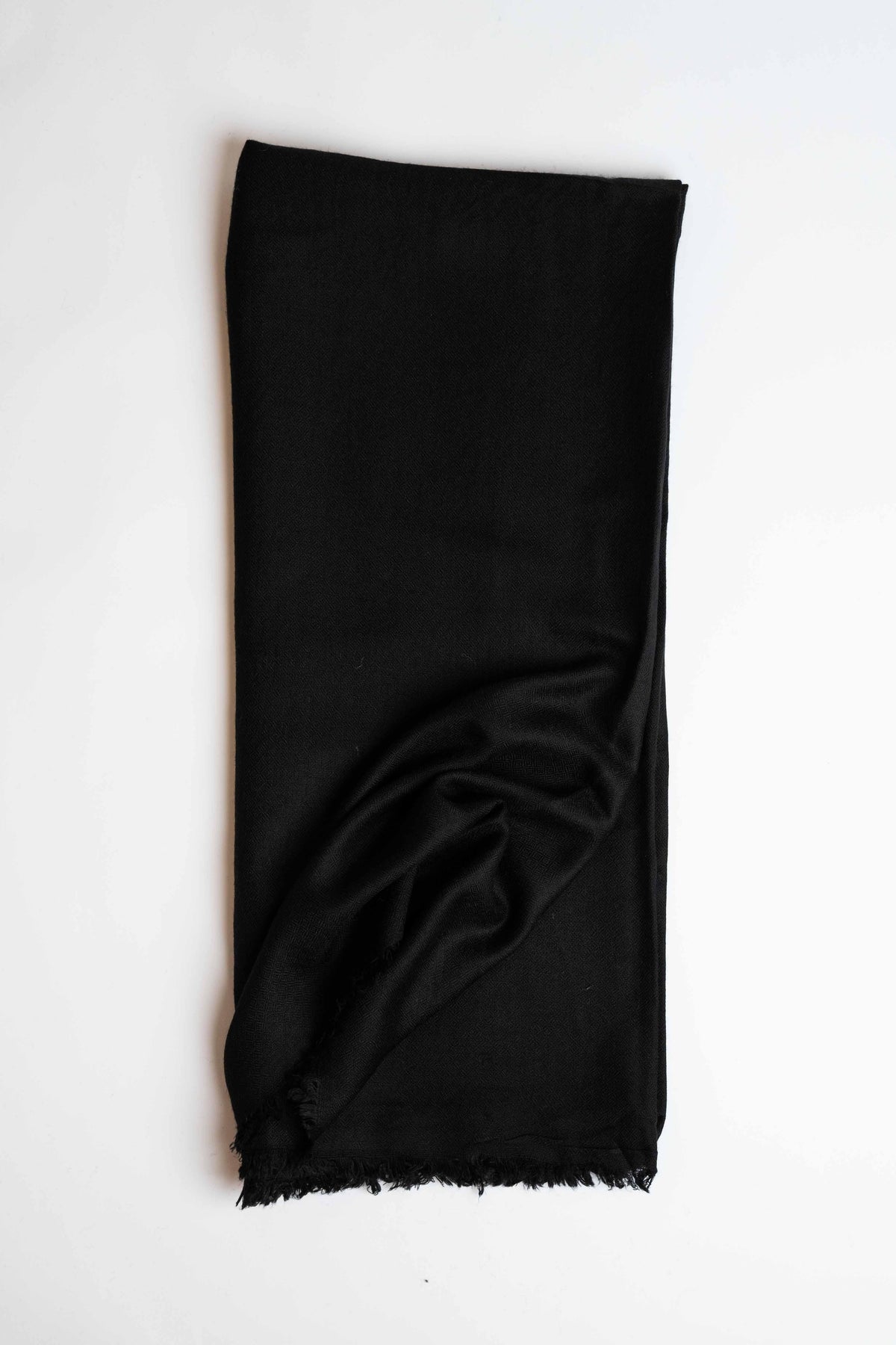 Pure woollen shawl in solid black, handwoven wool shawl, view 2