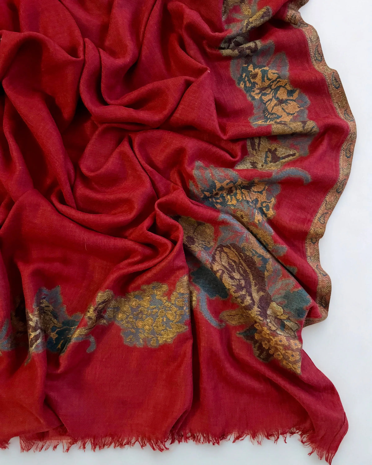 Pure Kashmiri Pashmina Kani shawl in red, handwoven Kani pashmina, view 3