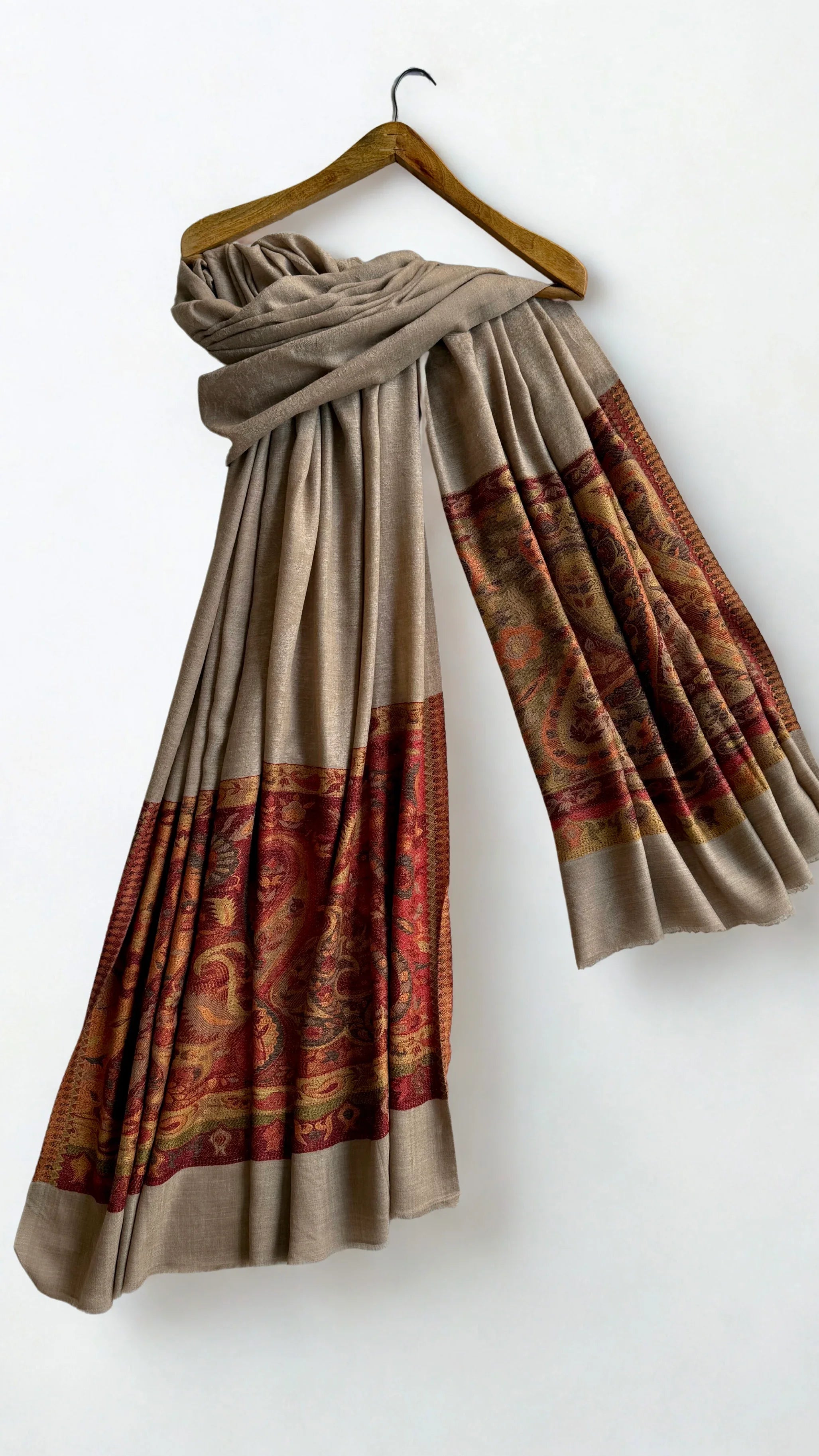 Fine Pashmina Ring Palladar shawl in Mushki, handwoven pashmina ring shawl, view 2