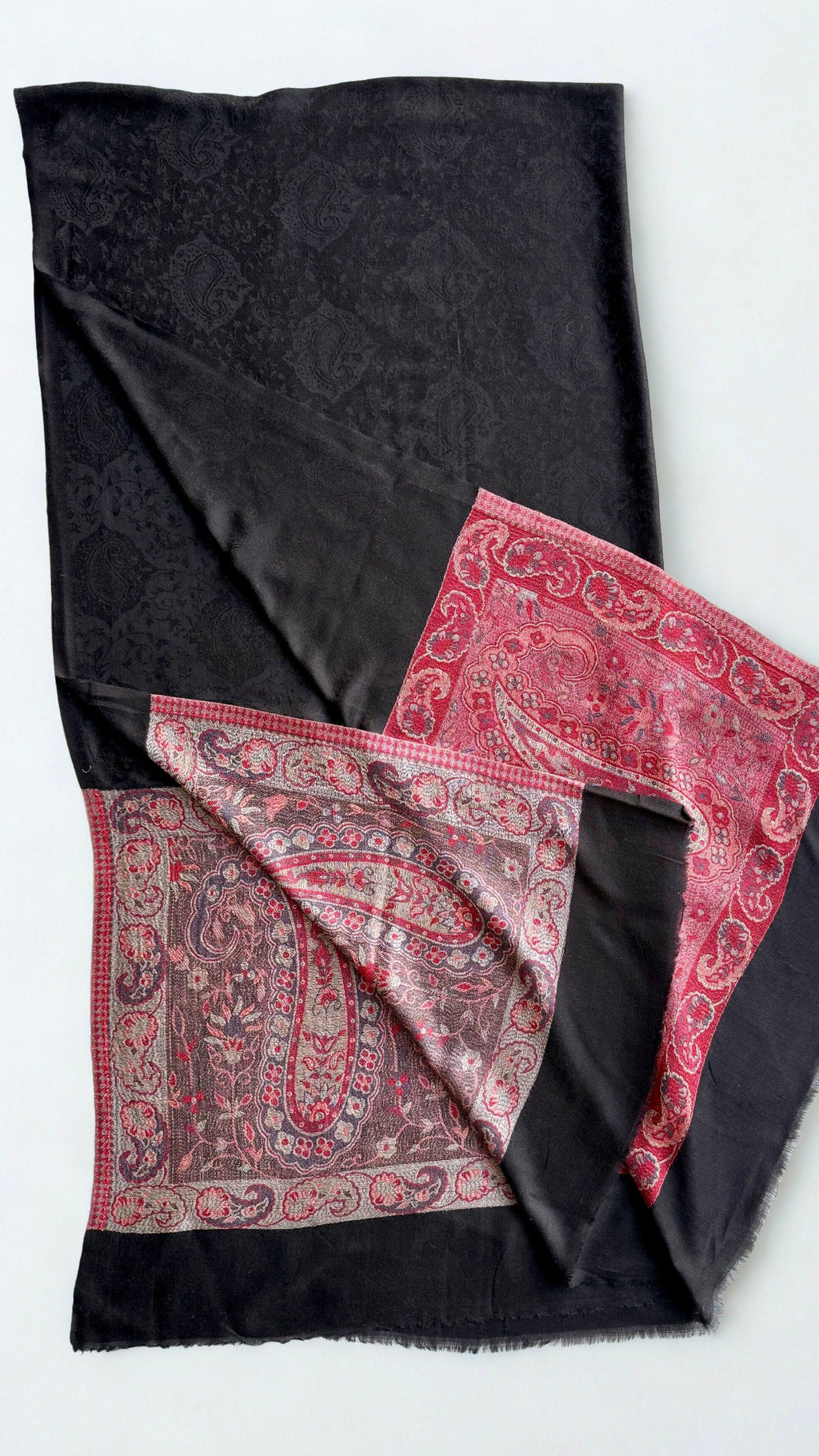 Fine Pashmina Ring Palladar shawl in elegant black, handwoven pashmina ring shawl, view 3