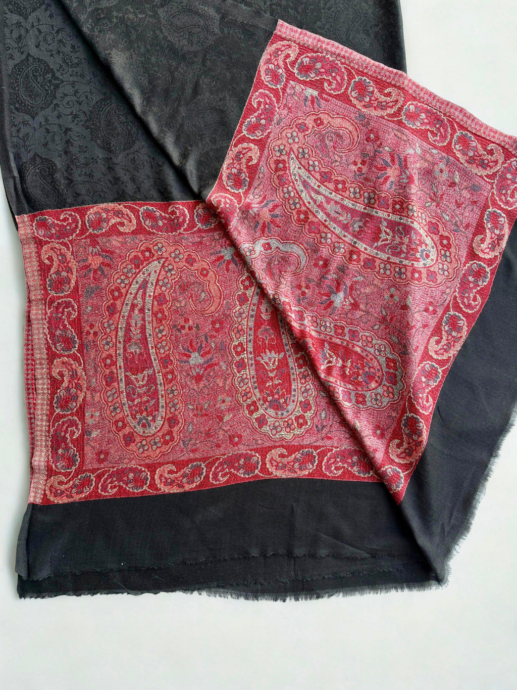 Fine Pashmina Ring Palladar shawl in elegant black, handwoven pashmina ring shawl, view 4