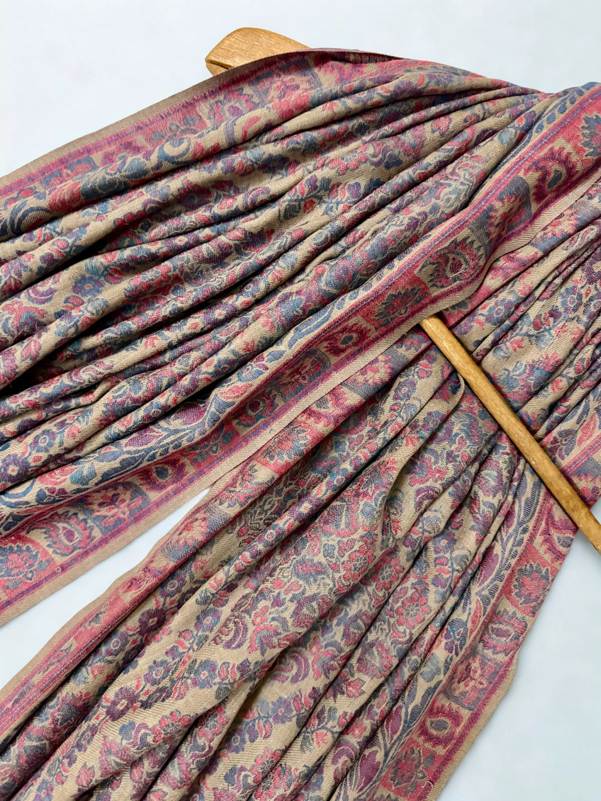 Pure Kashmiri Pashmina Kani shawl, handwoven Kani pashmina, view 5