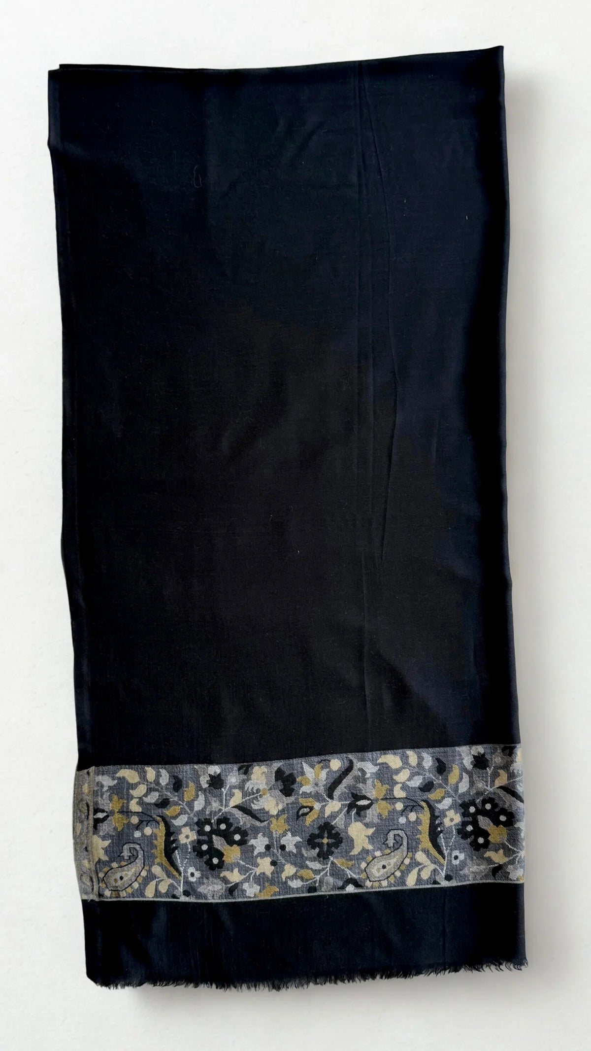 Fine Pashmina Ring shawl in black, handwoven pashmina ring shawl, view 2