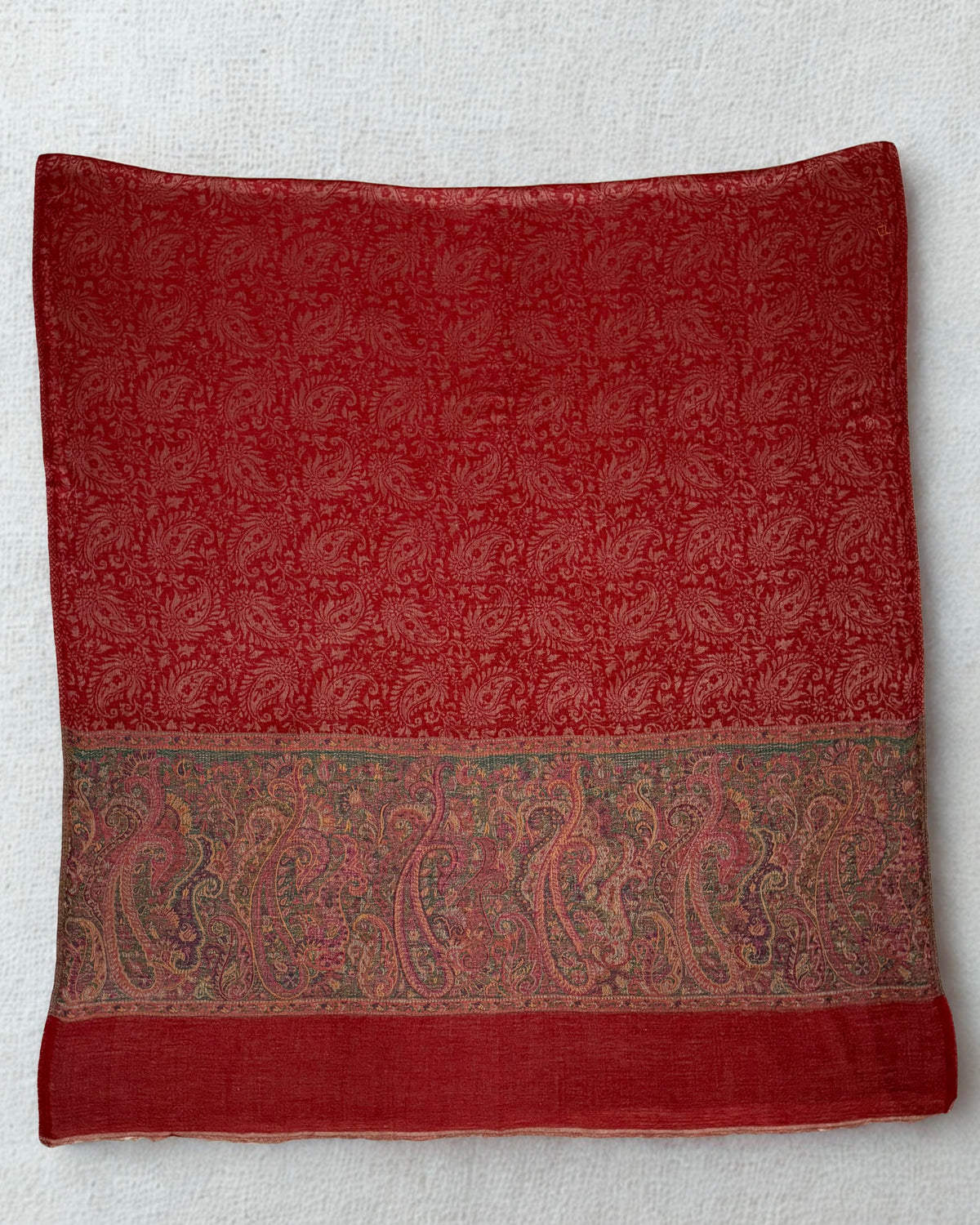 Edge and border detail of the brick red antique paisley Palladar shawl