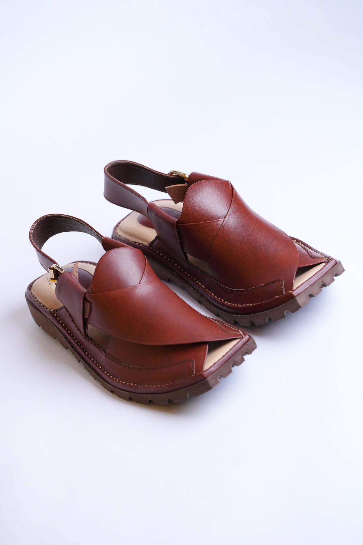 Peshawar Zalmi chappal in terracotta, hand-stitched leather, view 2
